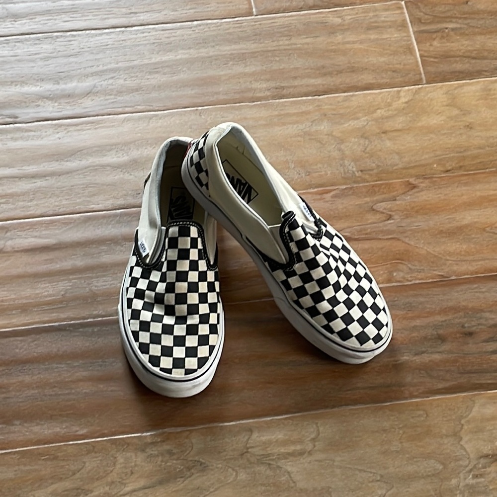 black and white checkered vans